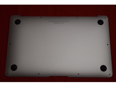 Bottom Cover - Early 2015 A1465 11 in MacBook Air